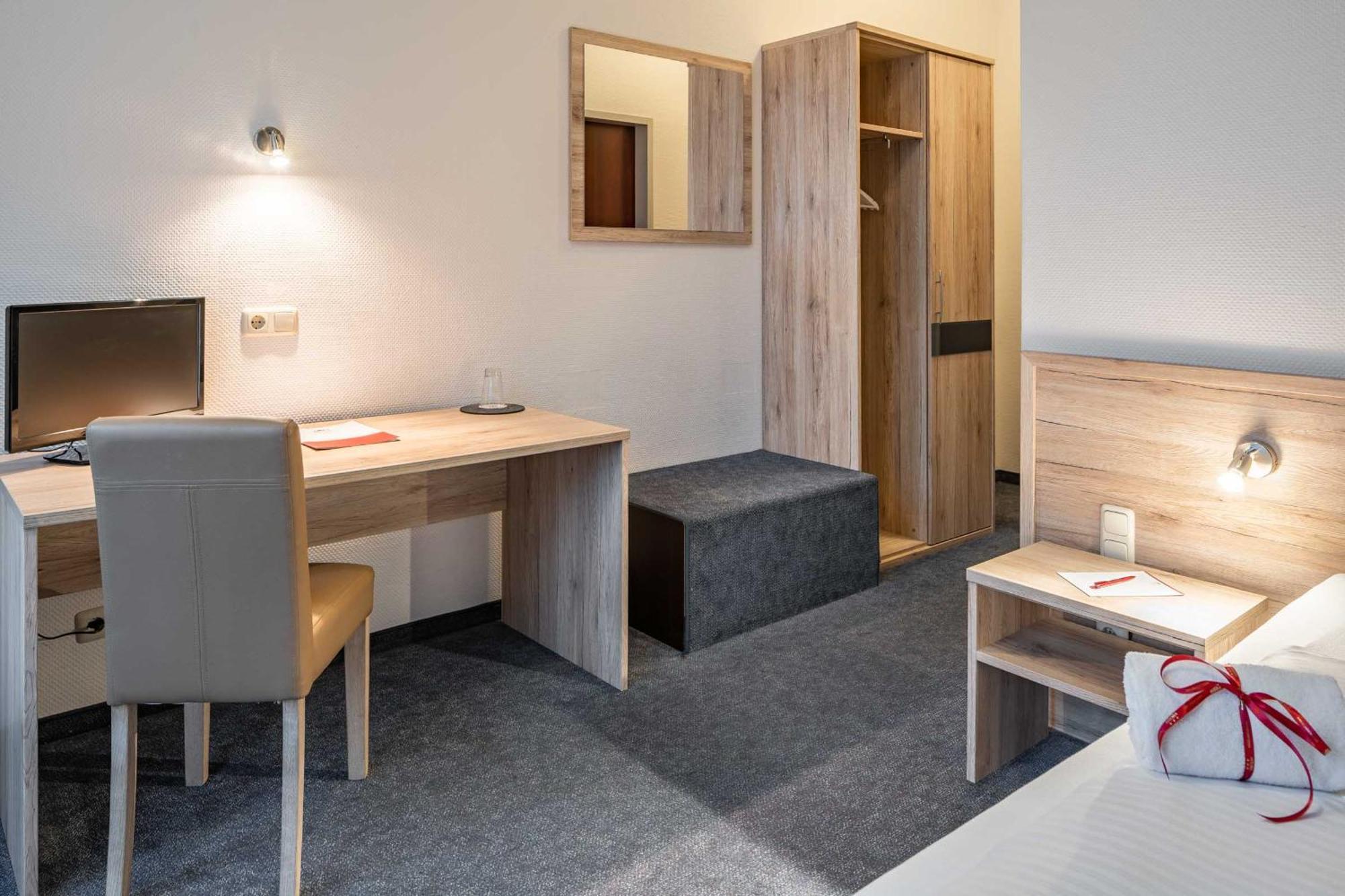 Astoria City Resort Essen Bagian luar foto